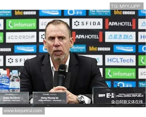 法国足球明星因咬人事件引发争议球迷热议职业道德与体育精神 法国足球明星因咬人事件引发争议球迷热议职业道德与体育精神