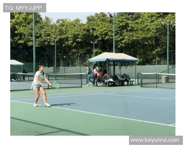 深圳网球队与重庆网球队赛后分析力量对比与战术探讨 深圳网球队与重庆网球队赛后分析力量对比与战术探讨